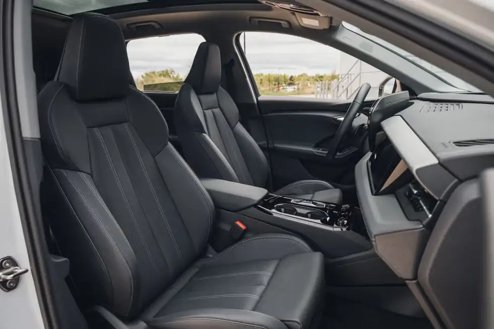 Giá xe Audi Q6 e-tron mới nhất 24 image 267
