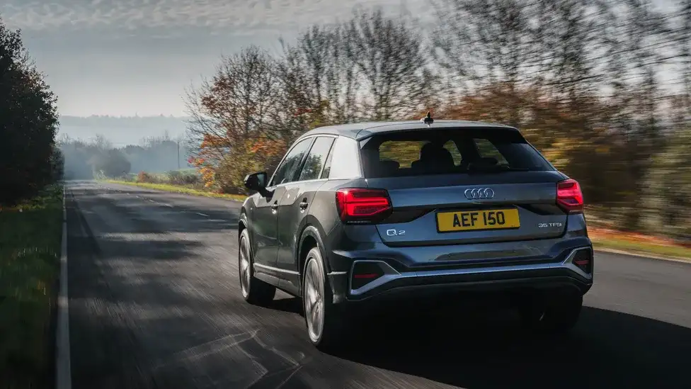 Giá xe Audi Q2 mới nhất 16 image 273