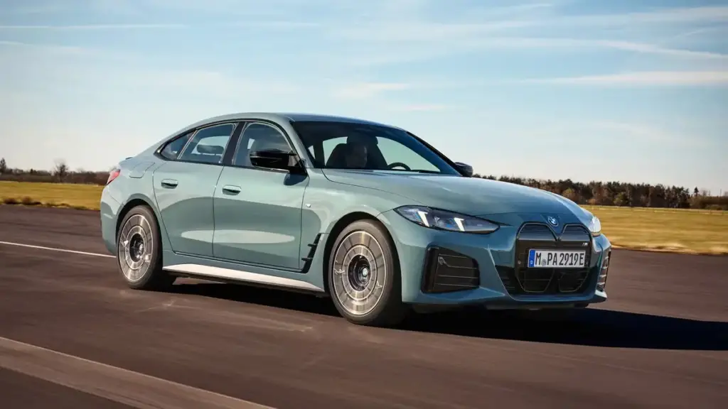 Giá xe BMW i4 mới nhất 14 image 31