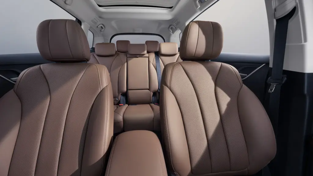 Giá xe BYD M6 mới nhất 18 image 361