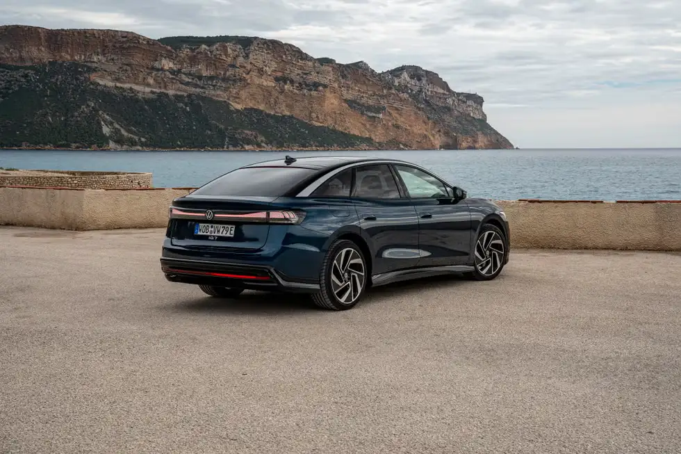 Giá xe Volkswagen ID.7 mới nhất 17 image 433