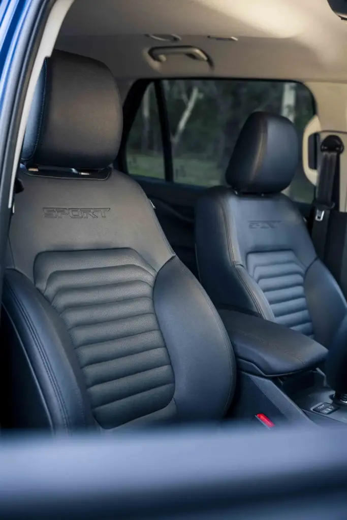 Giá xe Ford Everest mới nhất 17 image 461