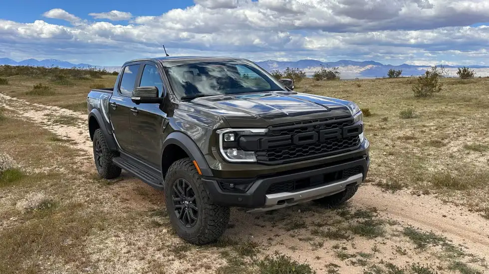 Giá xe Ford Ranger Raptor mới nhất 10 image 470
