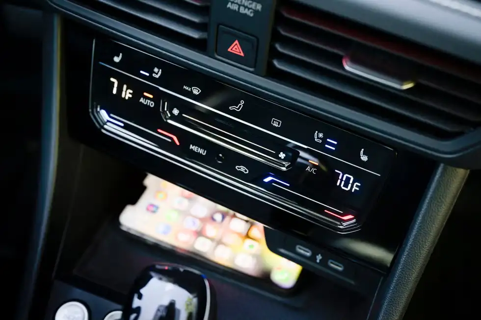 Giá xe Volkswagen Jetta mới nhất 17 image 510