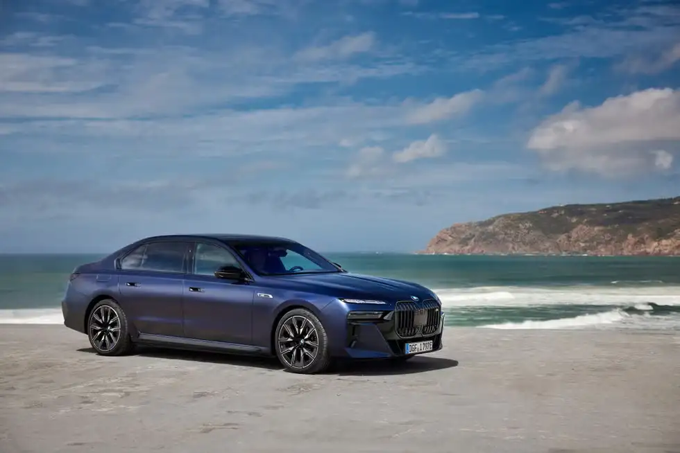 Giá xe BMW i7 mới nhất 12 image 52