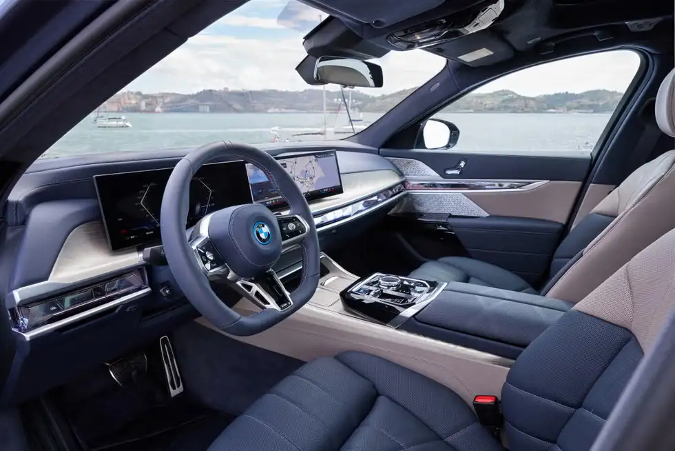 Giá xe BMW i7 mới nhất 13 image 53