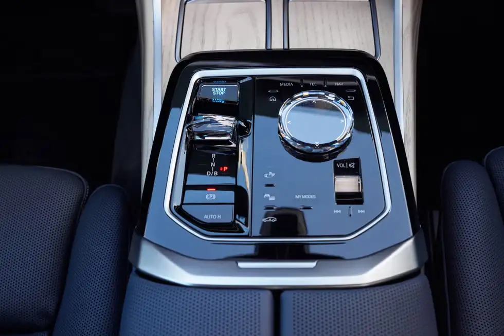 Giá xe BMW i7 mới nhất 15 image 55