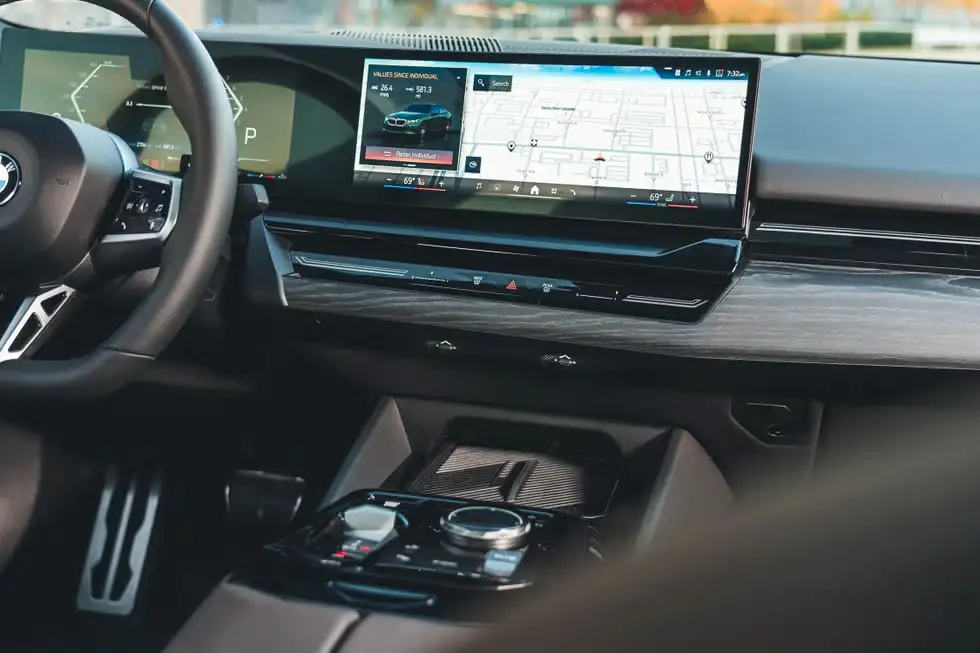 Giá xe BMW 5-Series mới nhất 16 image 61