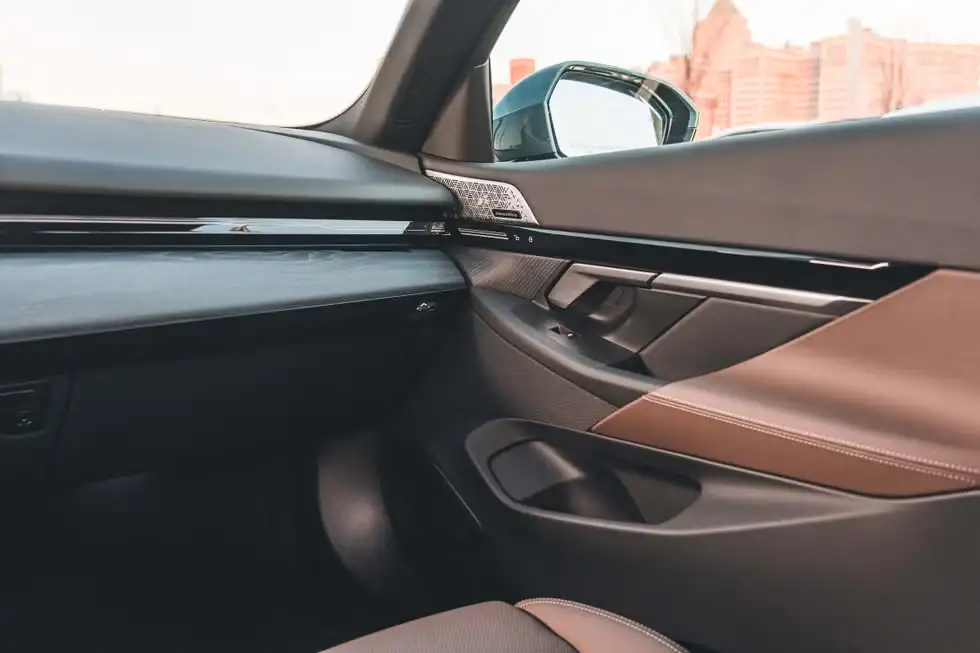 Giá xe BMW 5-Series mới nhất 17 image 62