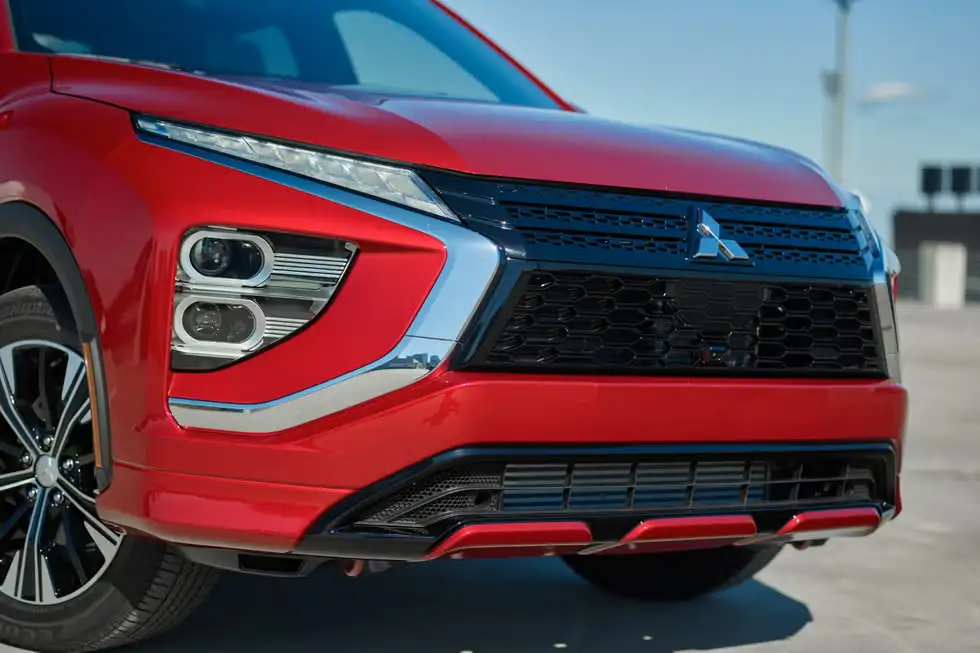 Giá xe Mitsubishi Eclipse Cross mới nhất 24 image 667